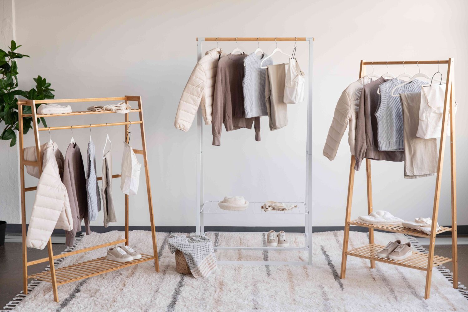 Minimalist Rack Minimalist Coat Racks – Sleek and Stylish Storage Solutions