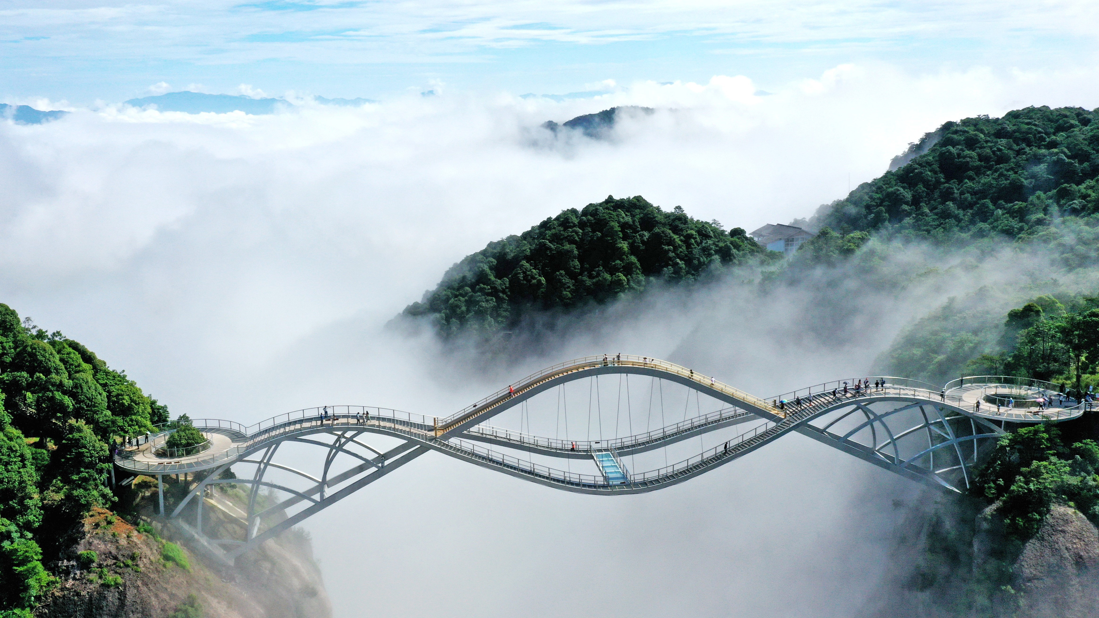 Top 10 Most Unusual Footbridges to Cross - Architecture ADRENALINE