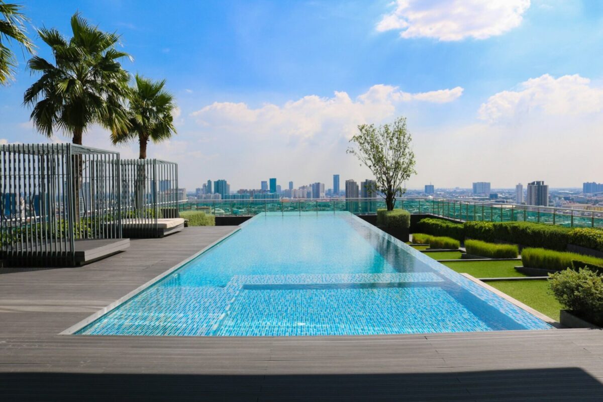 infinity pool