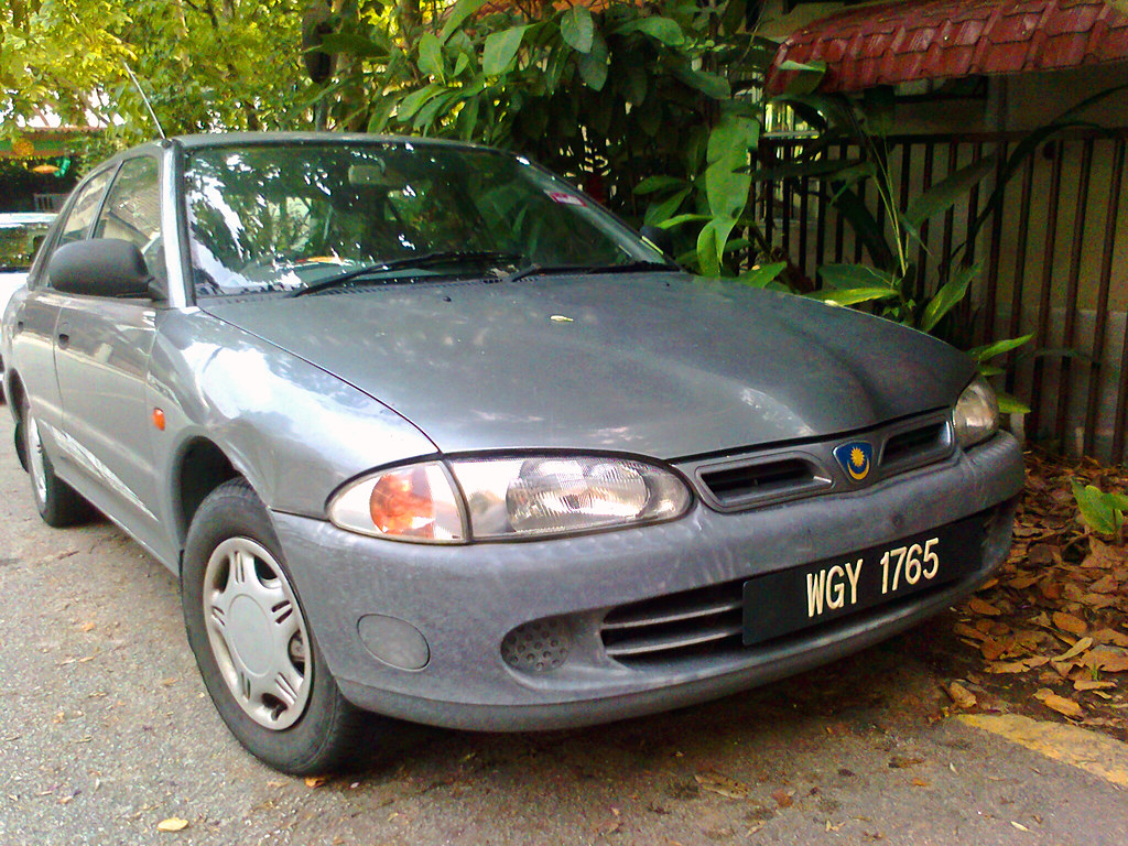 1999 Proton Wira Aeroback 1.5 (Dad's old car, 2012-08-26)