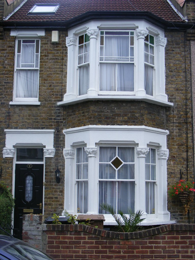 E10 Leyton sash windows