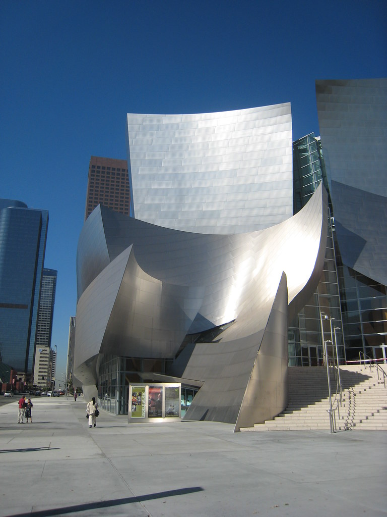 Walt Disney Concert Hall, a synthesis of acoustical and architectural design