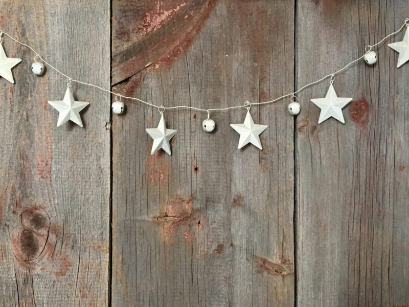 Silver Star Buntings on Wood Pallet