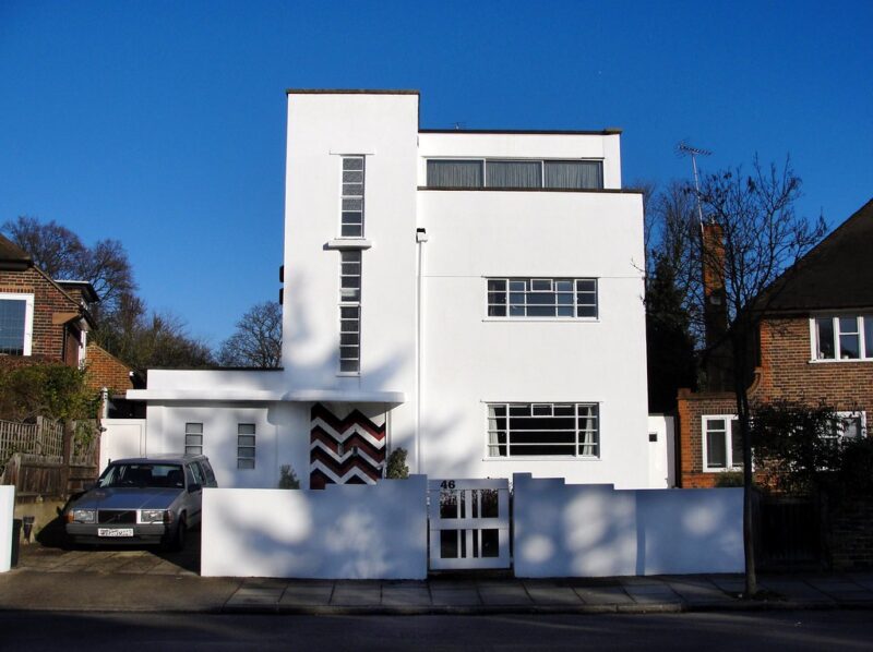 A Bauhaus Design House at St Margarets