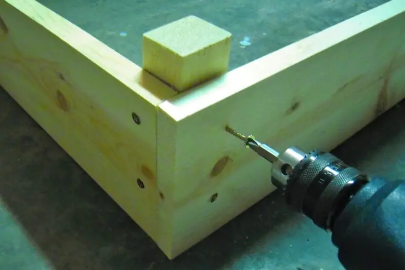 DIY Compost Bin: Assembly