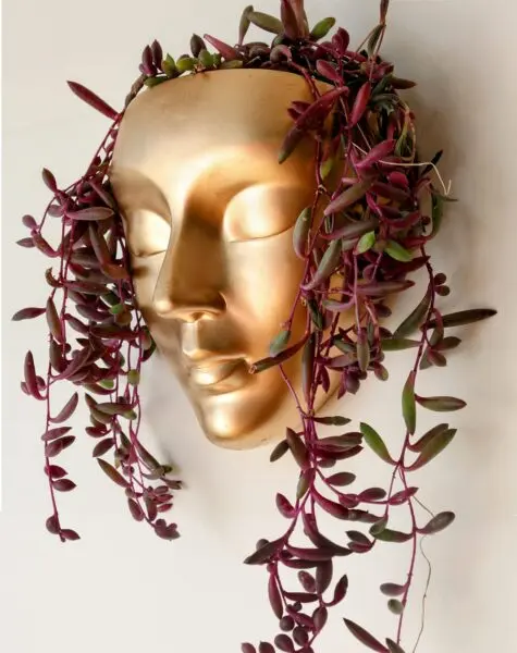 Bossa Linda Wall Face Planter: A Living Wall Masterpiece