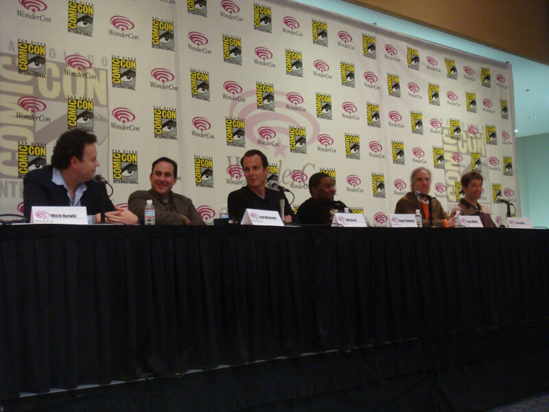 Mitch Hurwitz, Josh Weinstein, Will Arnett, Kenan Thompson, Henry Winkler, and Tom Kenny from Sit Down, Shut Up