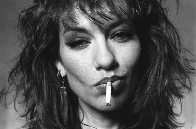 Katey Sagal smoking casual outfit