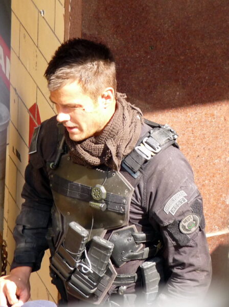 Josh Duhamel as Major Lennox on the Transformers 3 set