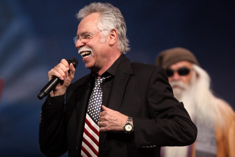 Joe Bonsall singer net worth