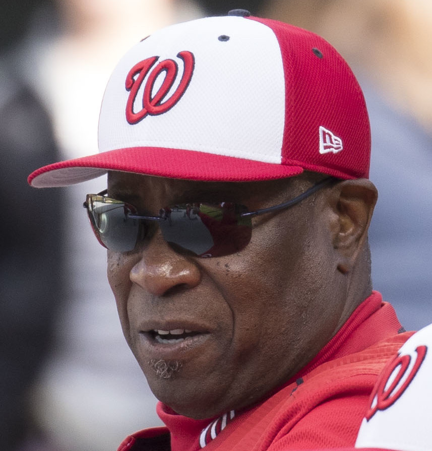 Dusty Baker 2017 baseball manager wealth