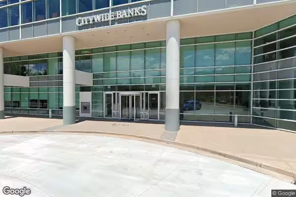 Street view of corporate housing in Colorado