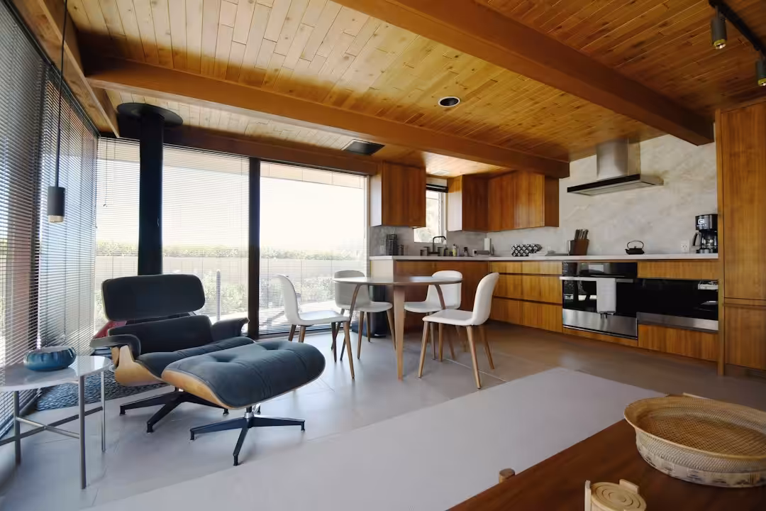 A midcentury modern small guesthouse in Palm Springs.