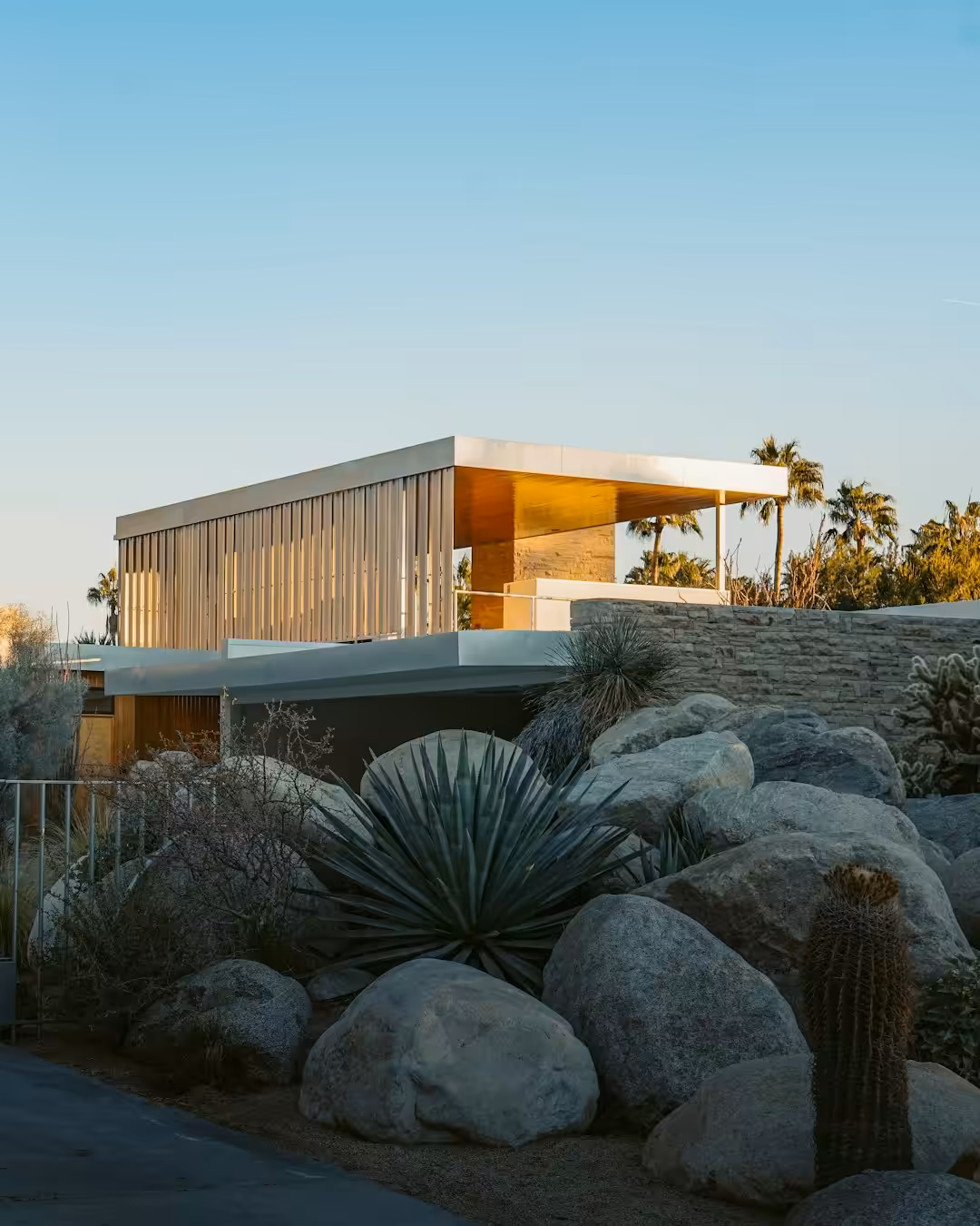 Palm Springs Mid Century, Kaufmann House, designed by Richard Neutra.