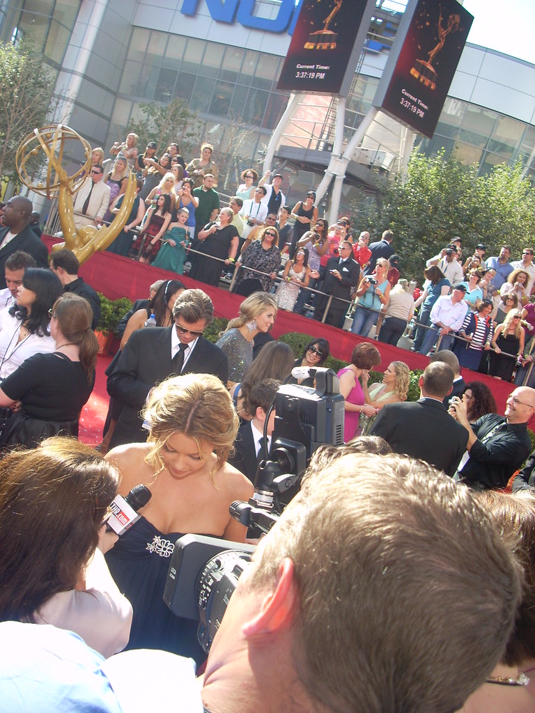 Lauren Conrad; Heidi Klum in Background