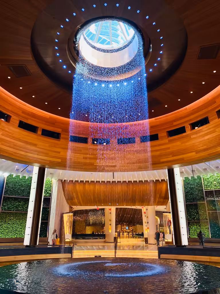 Hard Rock Guitar Hotel