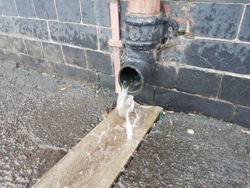 Downspout with no visible issues