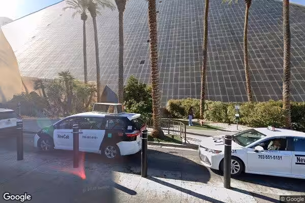 Streetview of Luxor hotel and casino in Las Vegas